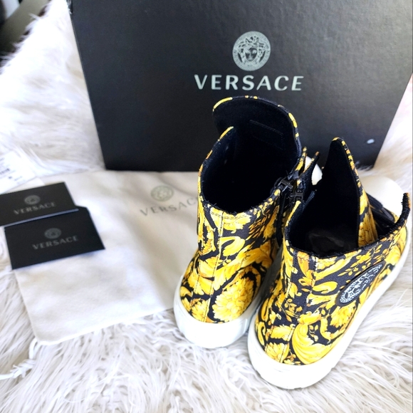 Versace Black and Gold Barroco print canvas sneaker sz 8.5 - Picture 5 of 8